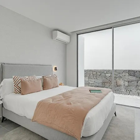 Estandar 6 - Casangular By Upper فيلة