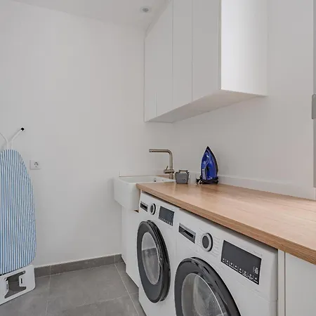 Estandar 6 - Casangular By Upper Вилла *